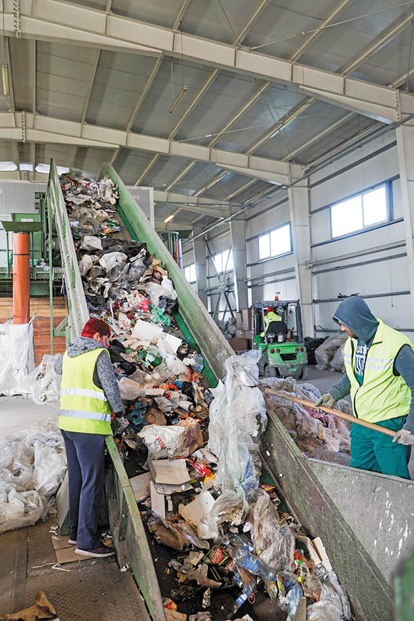 Arashigaoka Parcel Belong Capacitățile de depozitare și sortare a deșeurilor din România - Ecologic