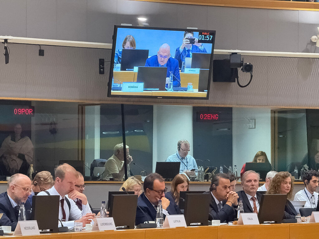 În locul unui plan de reducere a emisiilor, Consiliul de Mediu al UE a pregătit doar o scrisoare de intenţie 1 1758365799325 site