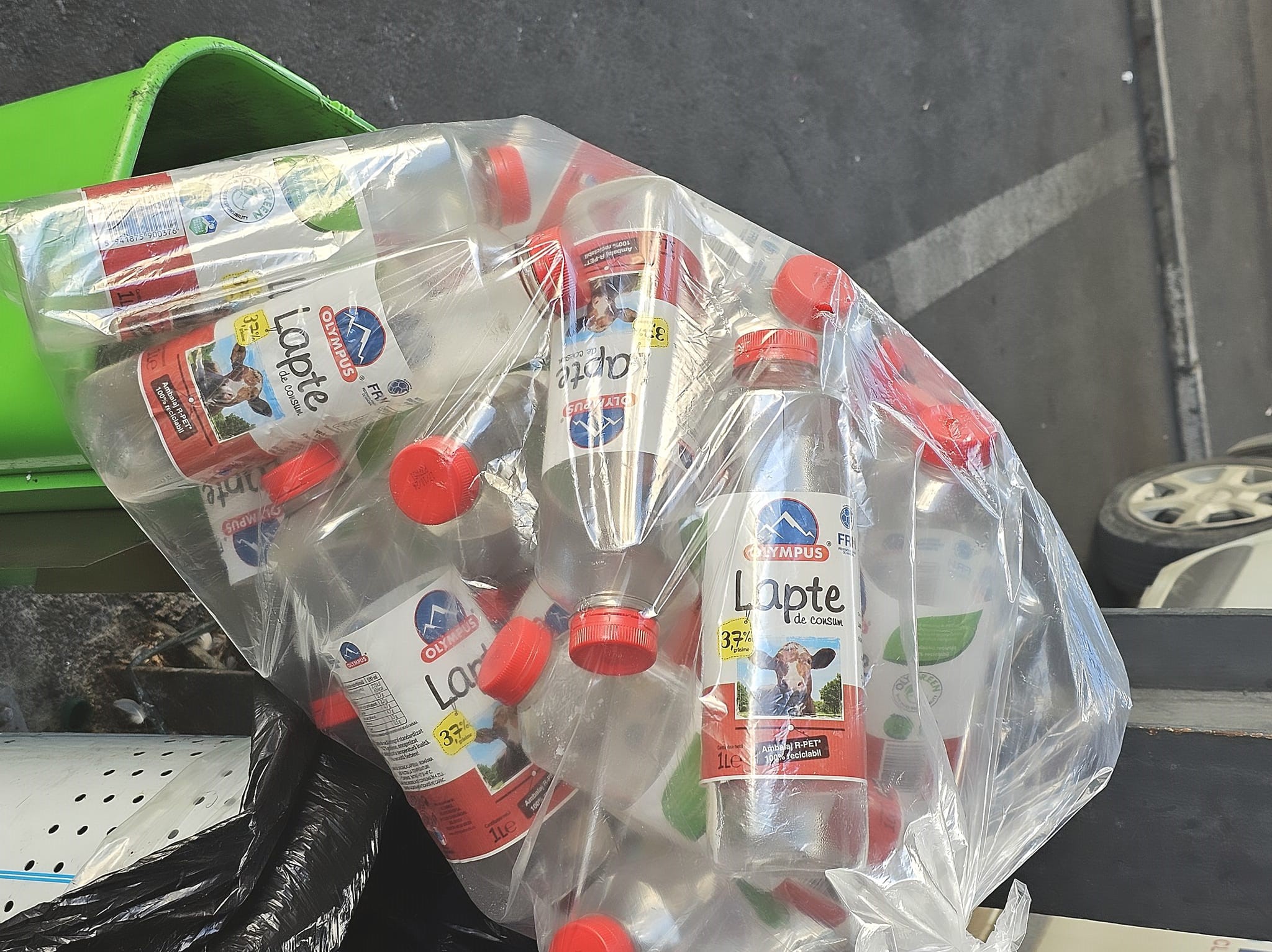 Peste 250 milioane de euro ne costă taxa pe plastic în 2026 1 2 plastic remat