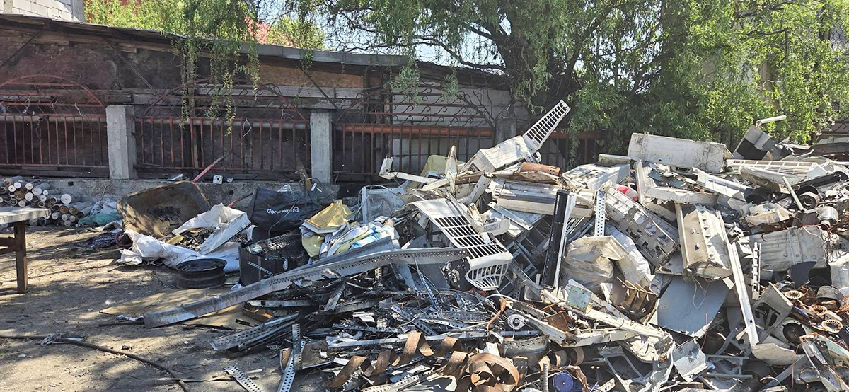 Descinderi de amploare la mafia deşeurilor din Sinteşti 1 gnm sitesti site2