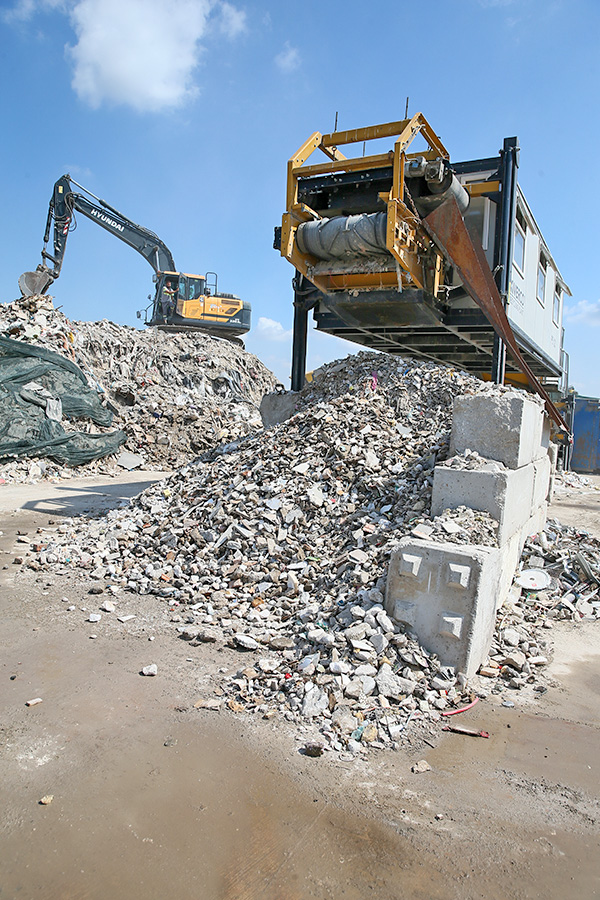 Ecosfera Mihăilești transformă deșeurile în resurse 6 AH4W0491 site